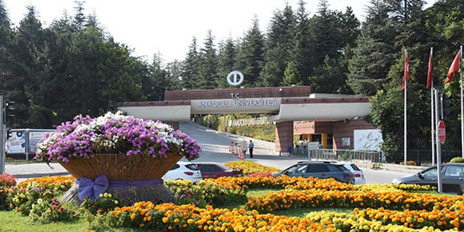 Anadolu Üniversitesi