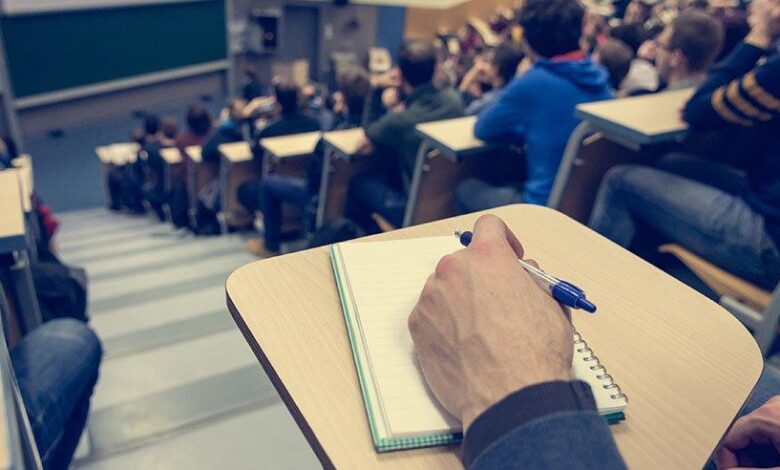 Üniversitede Yüz Yüze Eğitim
